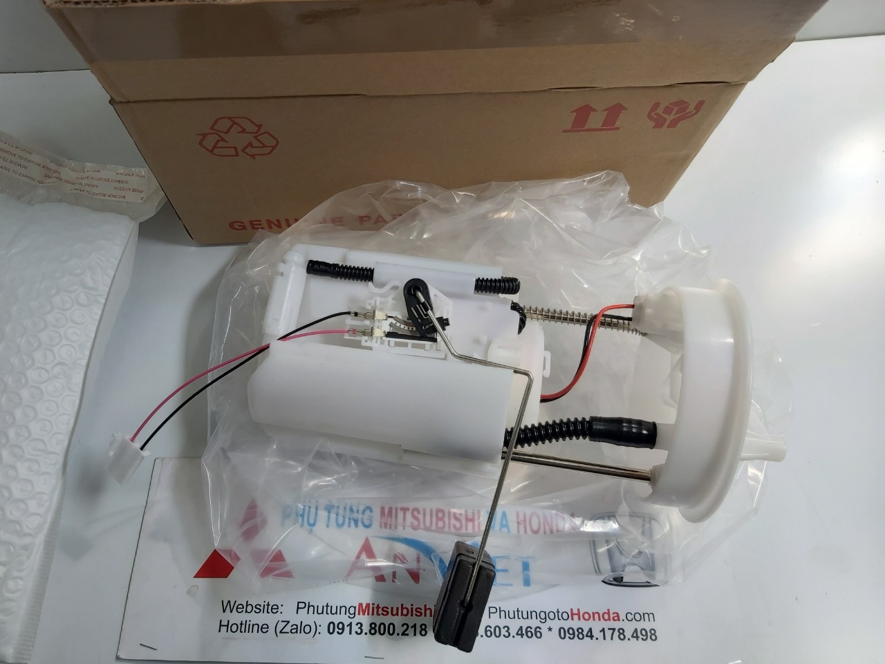 Cụm bơm xăng xe Honda CRV